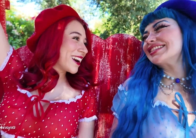 Dreamy Lesbian Picnic with Zoey